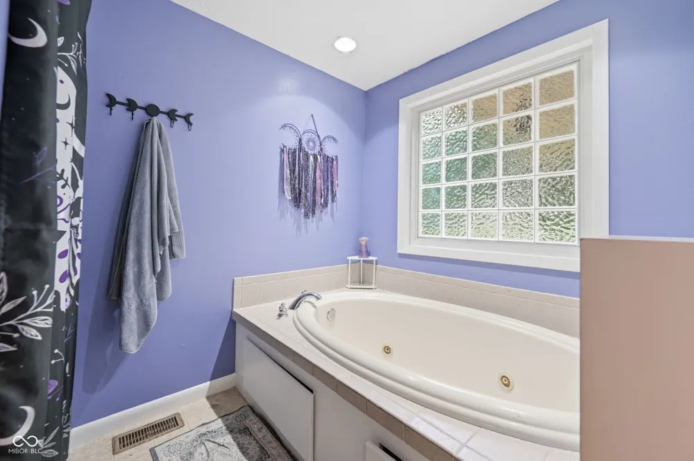 5670 S Rowena Court Pendleton, IN 46064