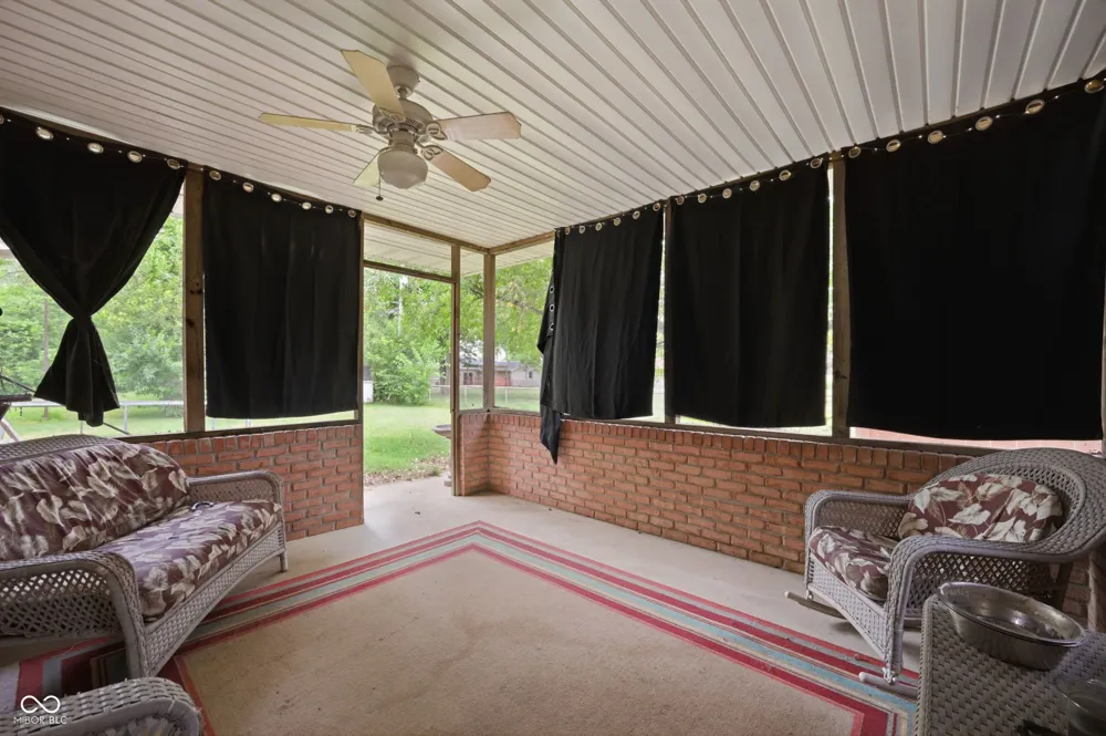 5670 S Rowena Court Pendleton, IN 46064