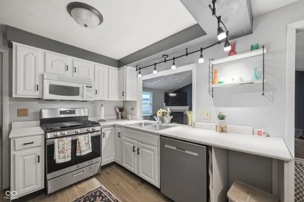 5670 S Rowena Court Pendleton, IN 46064