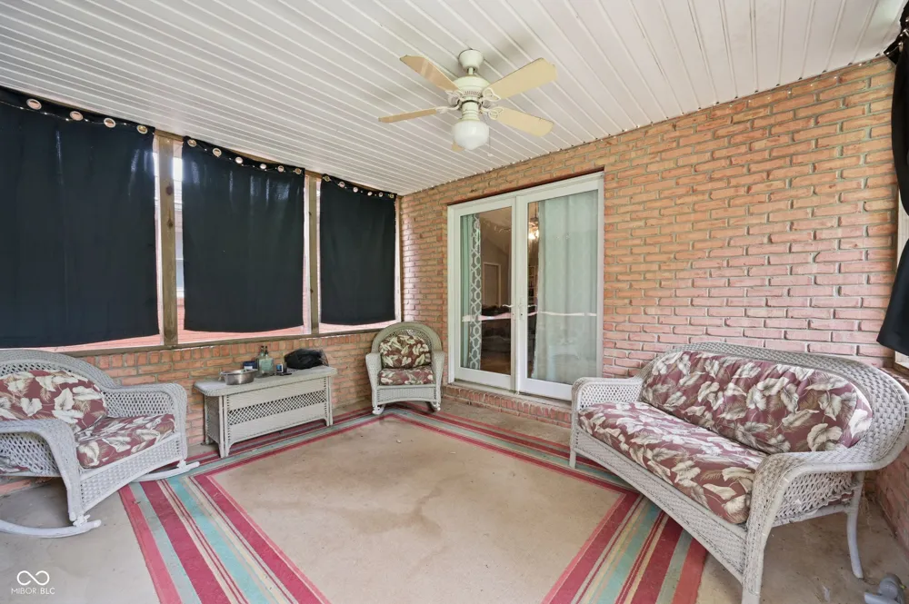 5670 S Rowena Court Pendleton, IN 46064