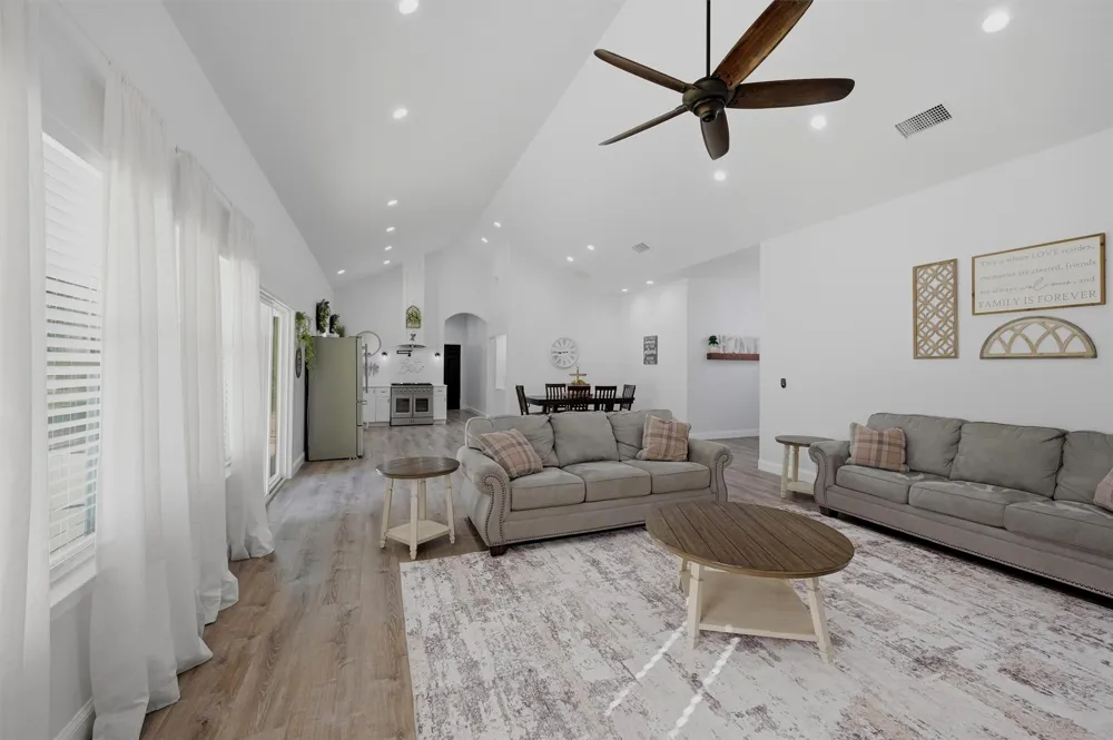 210 County Road 2184 Gainesville, TX 76240