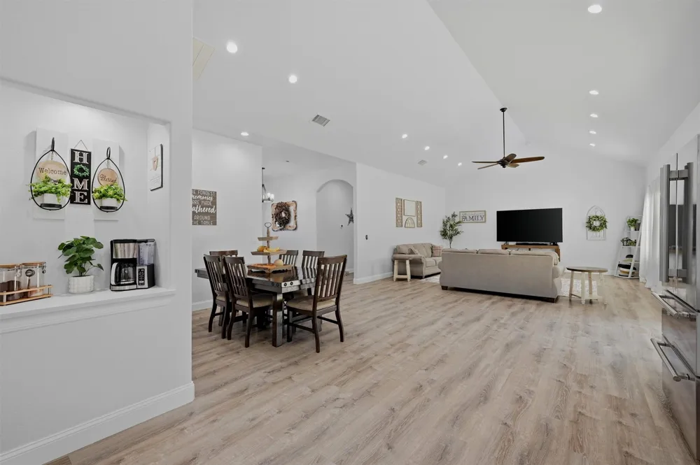 210 County Road 2184 Gainesville, TX 76240