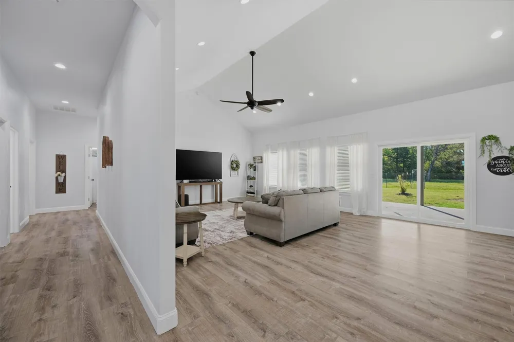 210 County Road 2184 Gainesville, TX 76240