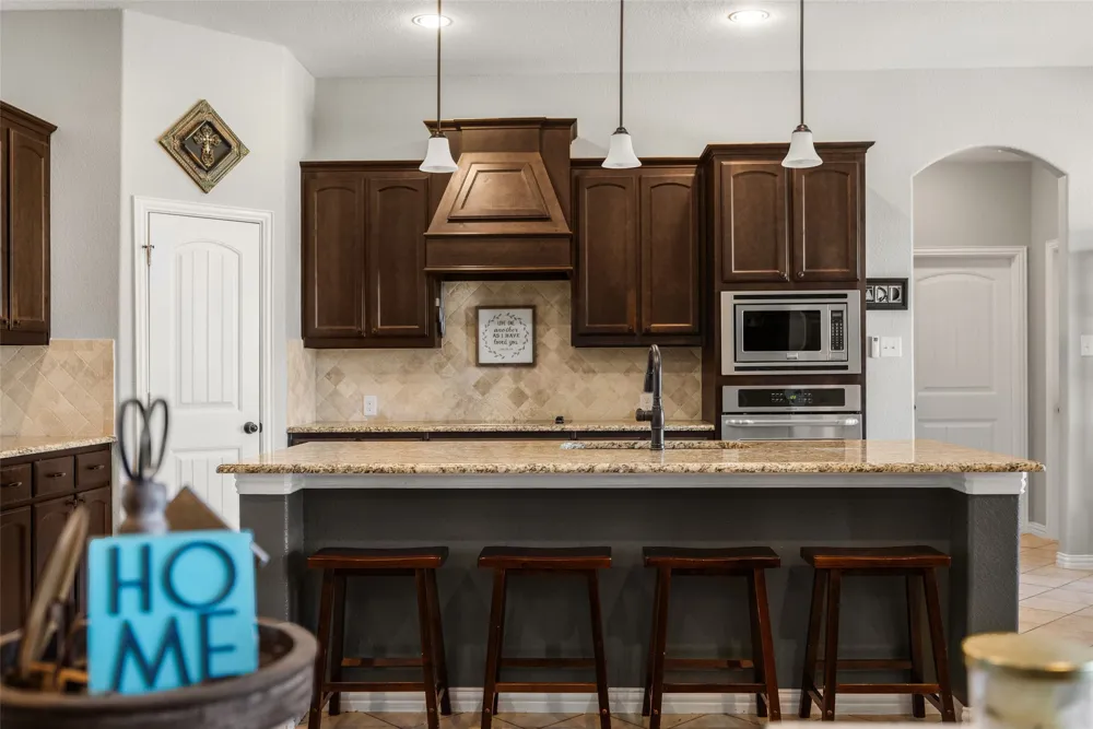 21867 County Road 820 Farmersville, TX 75442