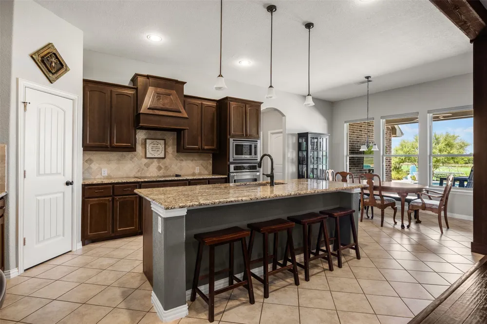 21867 County Road 820 Farmersville, TX 75442