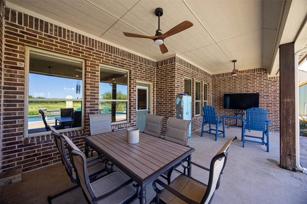 21867 County Road 820 Farmersville, TX 75442