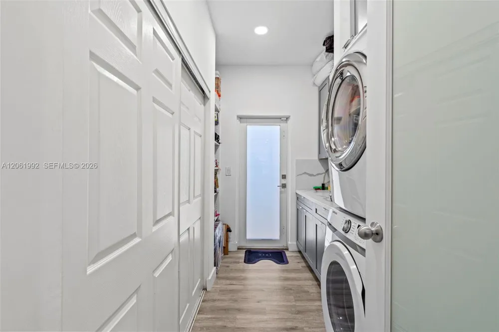 1871 NE 186th St North Miami Beach, FL 33179