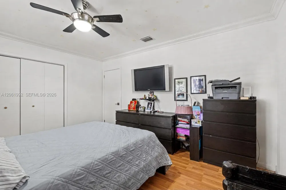 1871 NE 186th St North Miami Beach, FL 33179