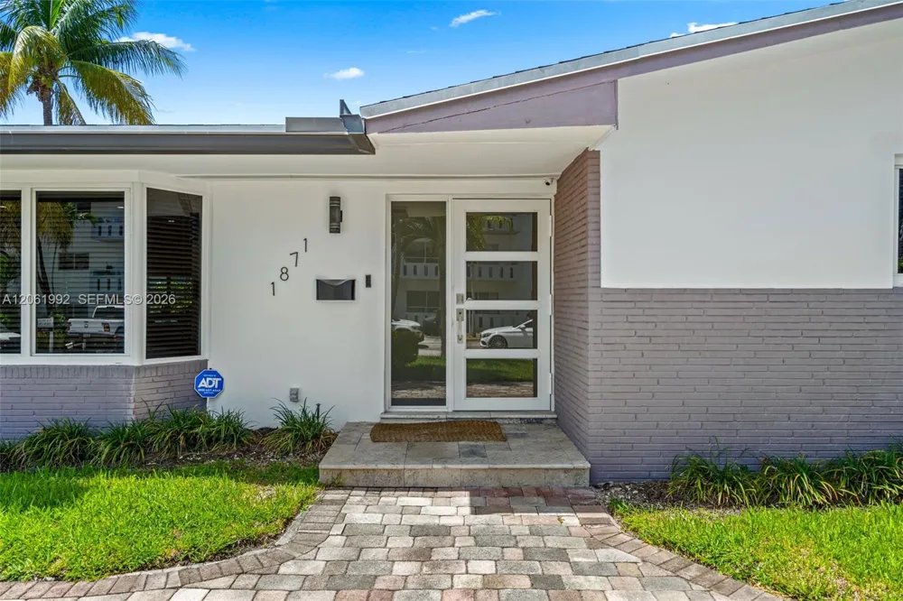 1871 NE 186th St North Miami Beach, FL 33179