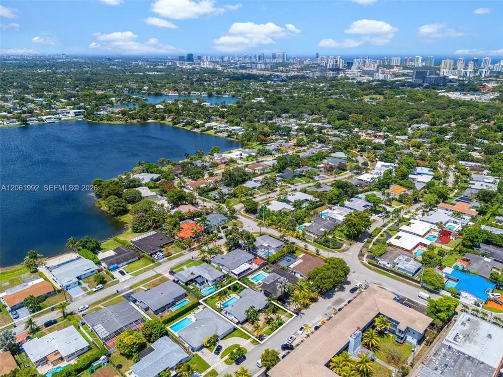 1871 NE 186th St North Miami Beach, FL 33179