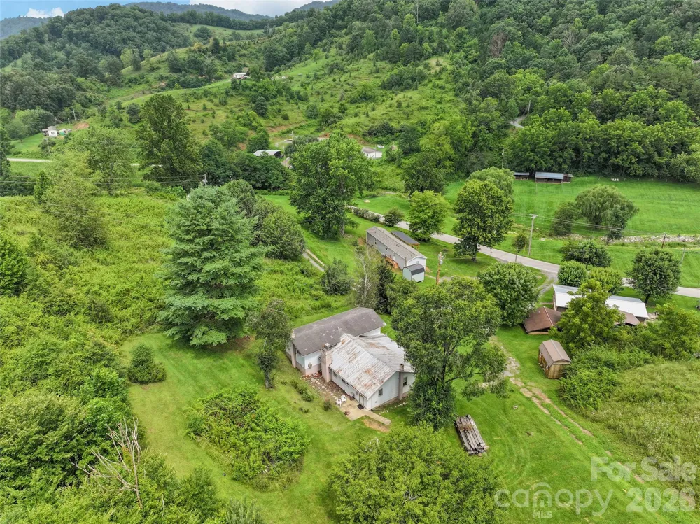46 Trevor Court Clyde, NC 28721