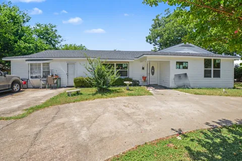 3623 Castle Hills Drive