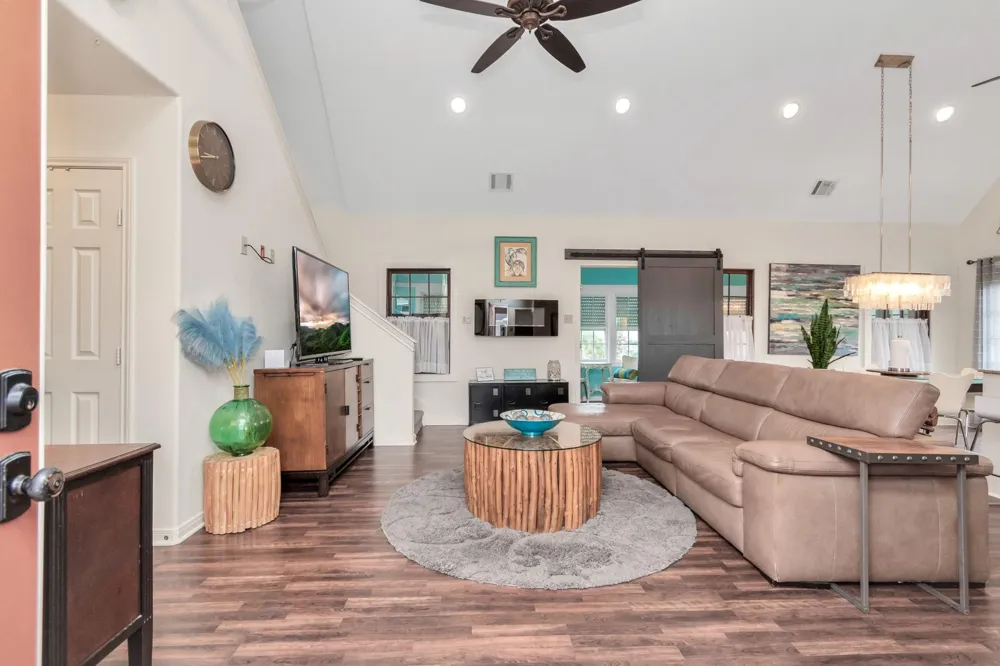 4130 Kent Drive Galveston, TX 77554