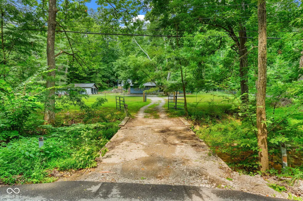 4224 Helmsburg Road Nashville, IN 47448