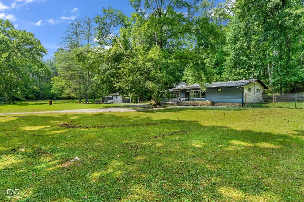 4224 Helmsburg Road Nashville, IN 47448