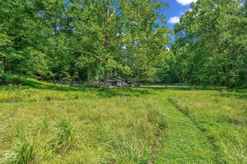 4224 Helmsburg Road Nashville, IN 47448