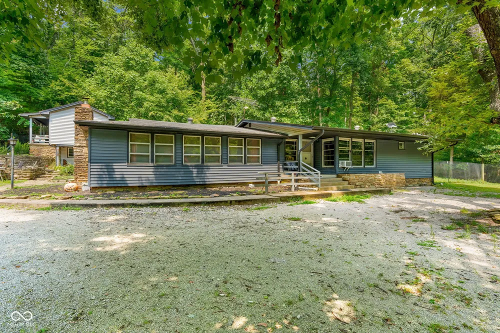 4224 Helmsburg Road Nashville, IN 47448