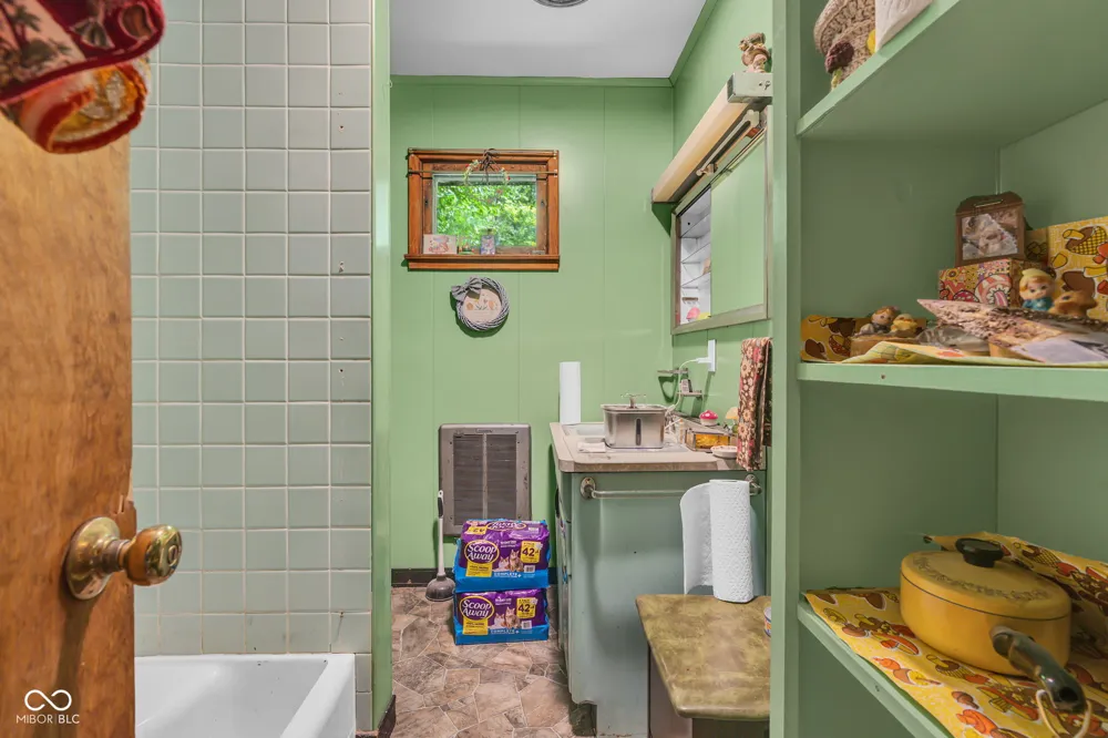 4224 Helmsburg Road Nashville, IN 47448