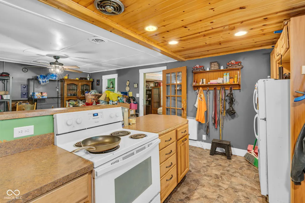 4224 Helmsburg Road Nashville, IN 47448