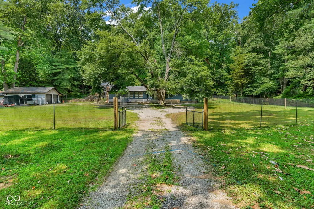 4224 Helmsburg Road Nashville, IN 47448