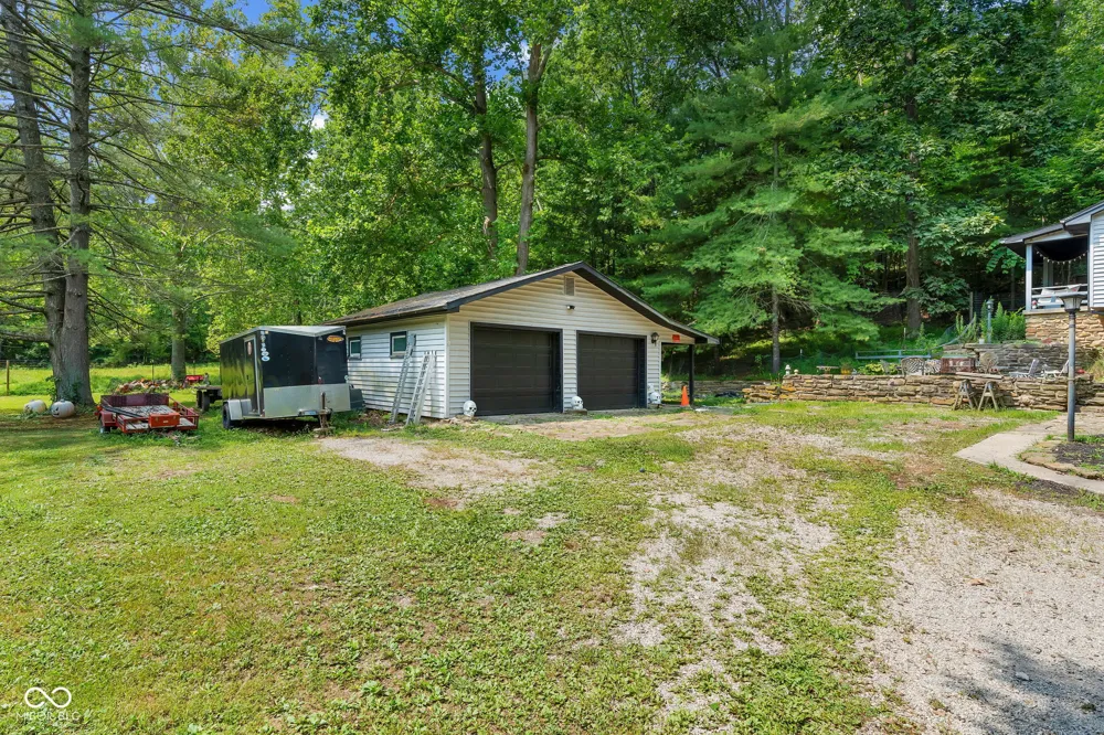 4224 Helmsburg Road Nashville, IN 47448