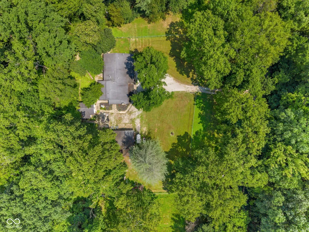 4224 Helmsburg Road Nashville, IN 47448