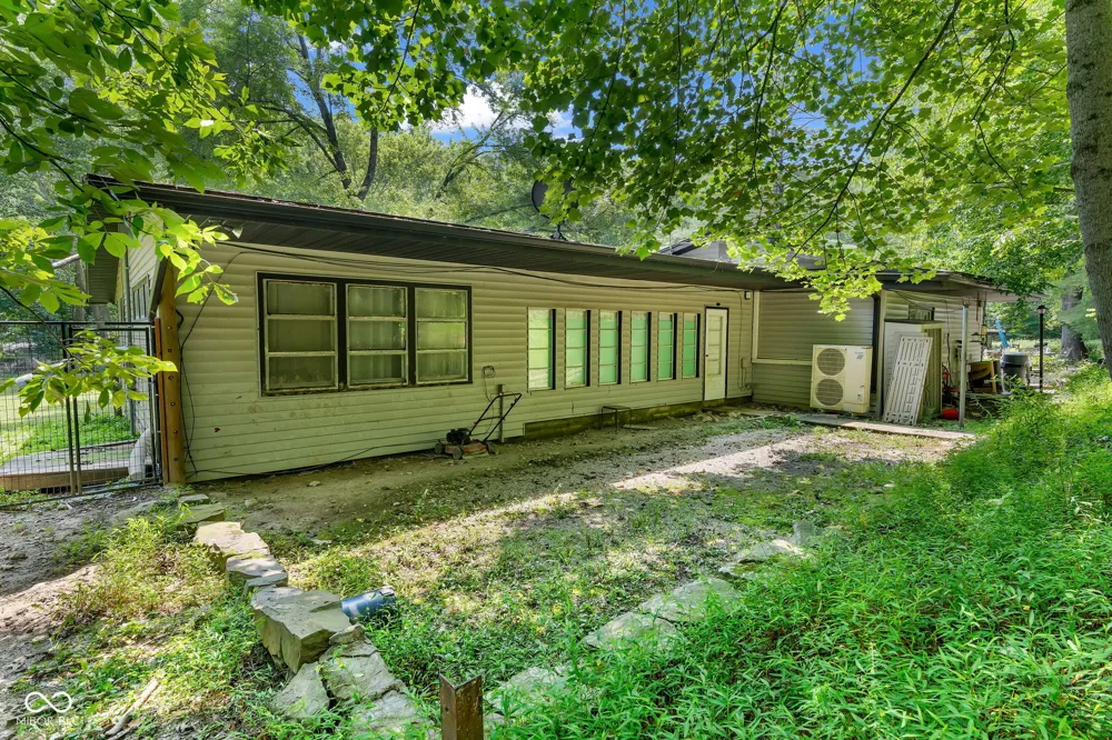 4224 Helmsburg Road Nashville, IN 47448