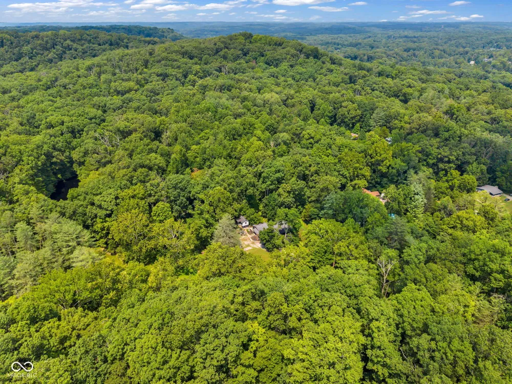 4224 Helmsburg Road Nashville, IN 47448