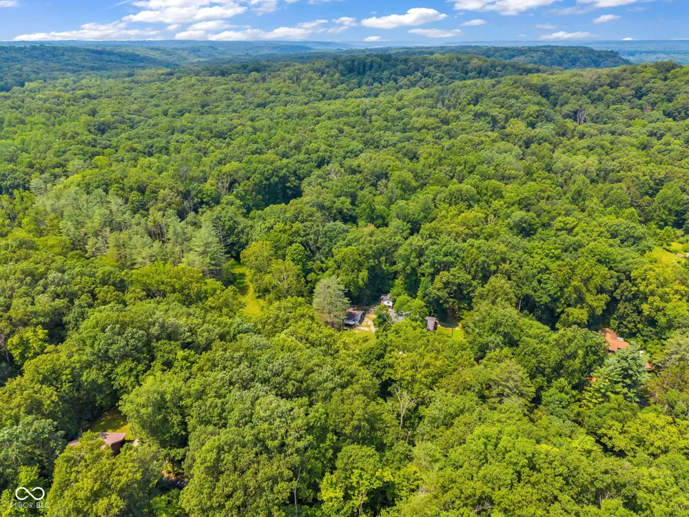 4224 Helmsburg Road Nashville, IN 47448