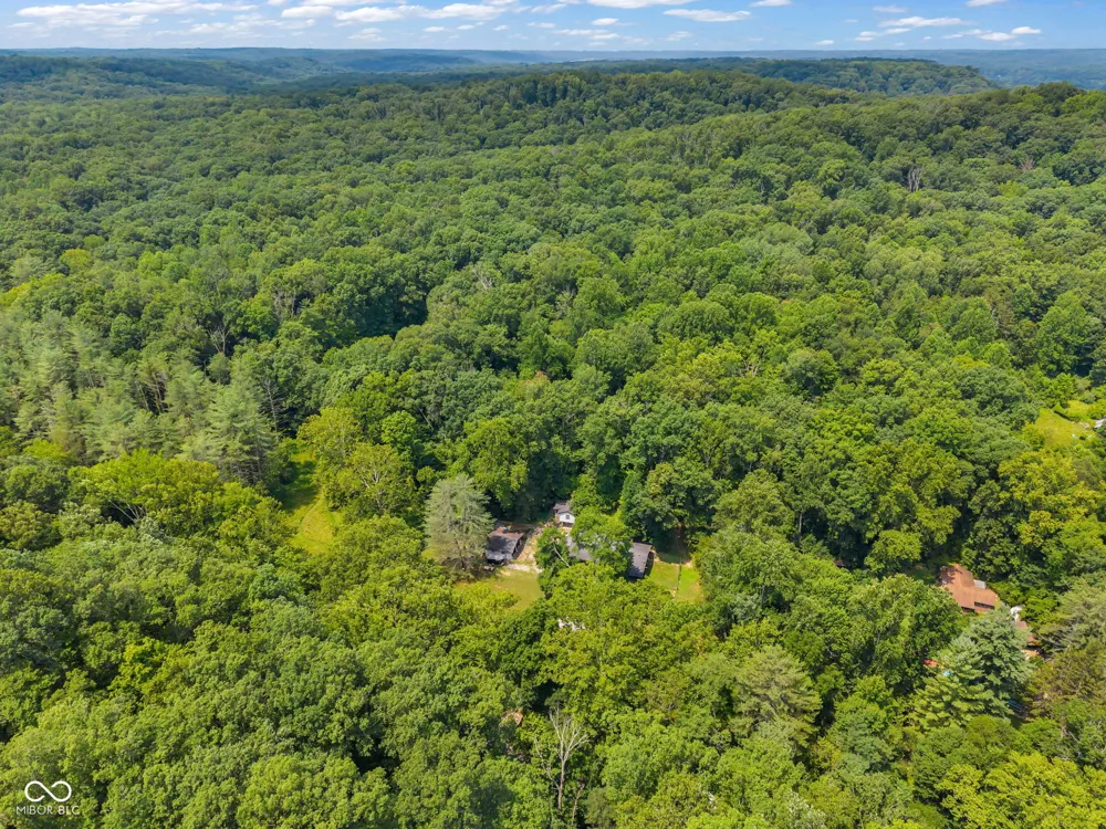 4224 Helmsburg Road Nashville, IN 47448