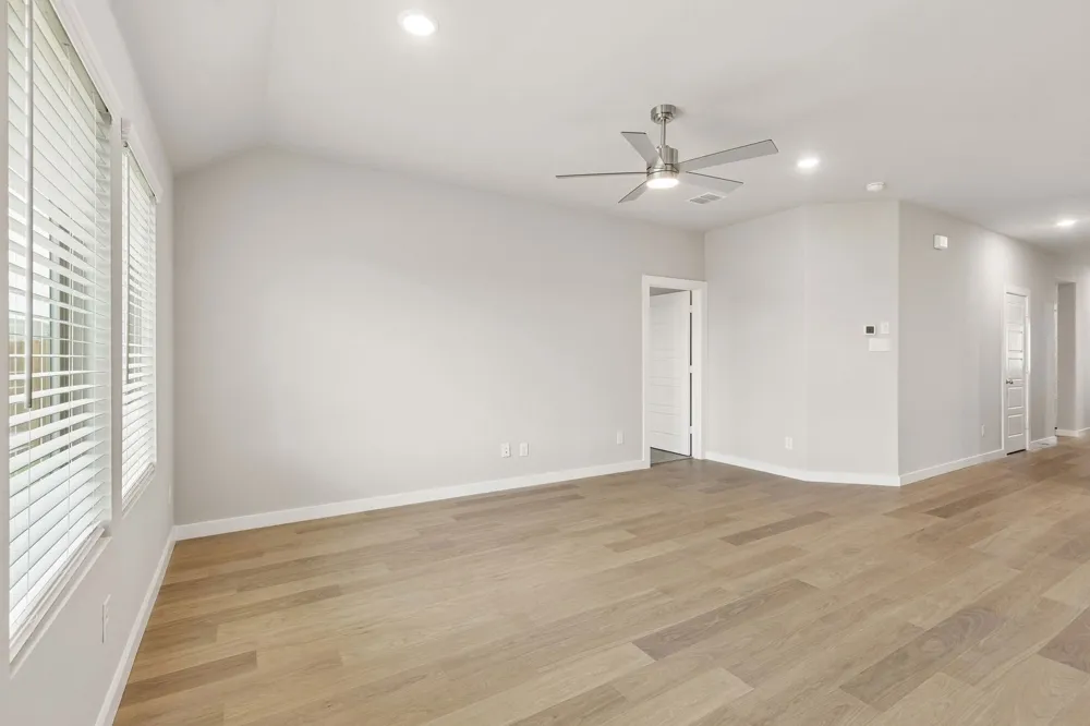 6648 Valley Lake Lane Crowley, TX 76123