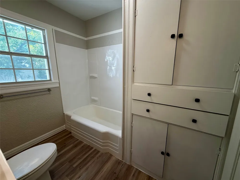 2700 Elizabeth Drive Brownwood, TX 76801