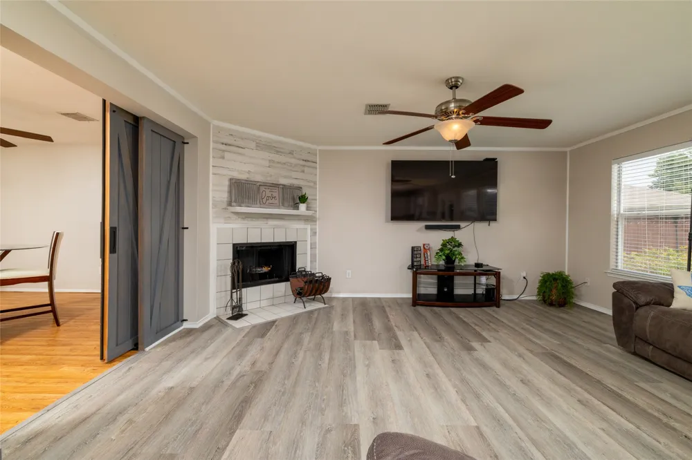 5916 Wisdom Creek Drive Dallas, TX 75249