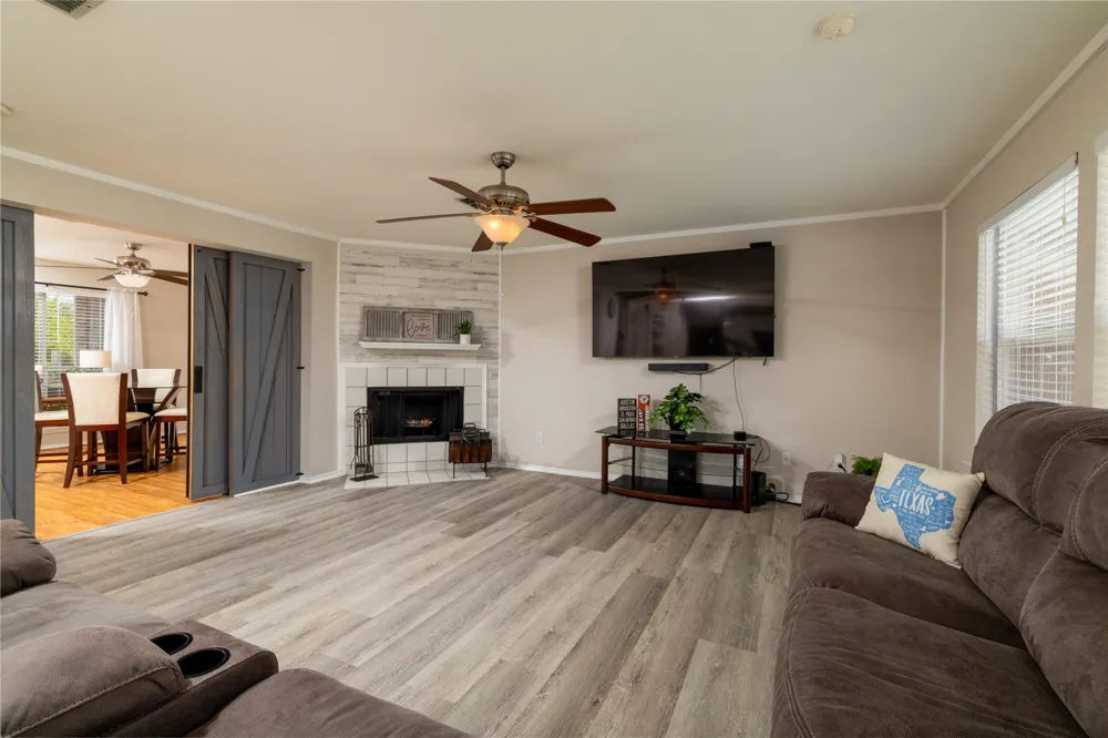 5916 Wisdom Creek Drive Dallas, TX 75249