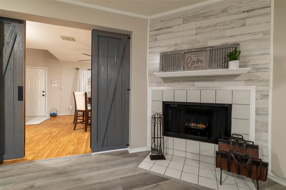 5916 Wisdom Creek Drive Dallas, TX 75249