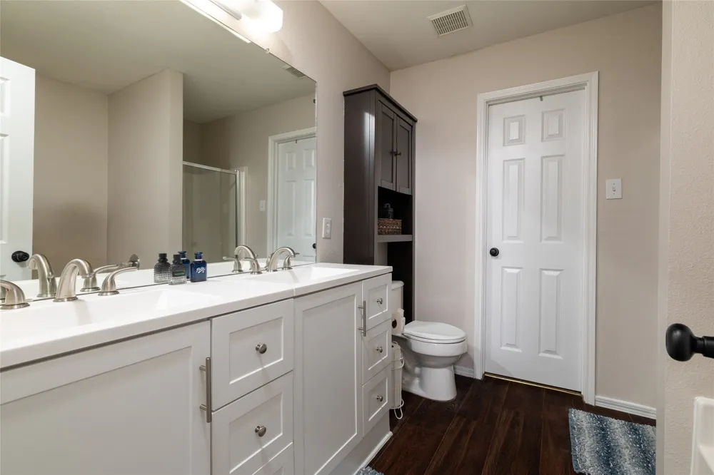 5916 Wisdom Creek Drive Dallas, TX 75249