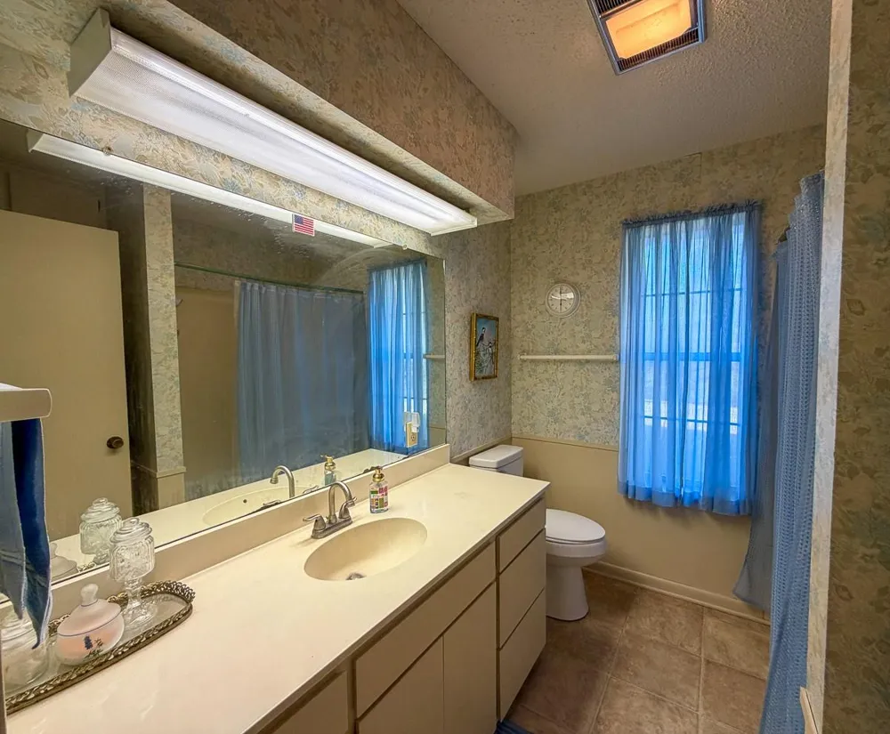 301 Paul Poe Road Livingston, TX 77351