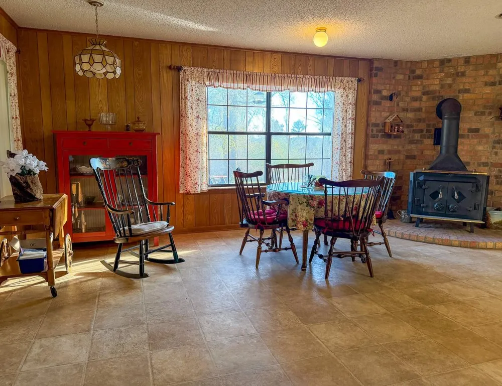 301 Paul Poe Road Livingston, TX 77351