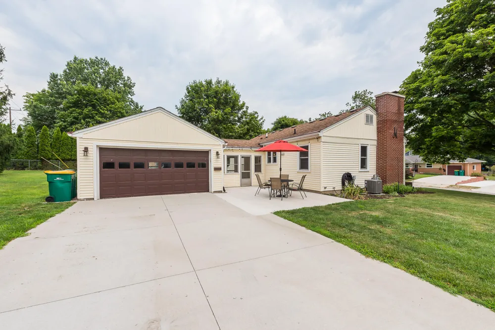205 Mills Road Saline, MI 48176