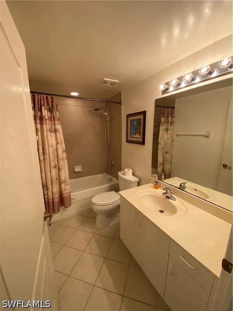 REGAL HURON CIRCLE #105 Naples, FL 34104