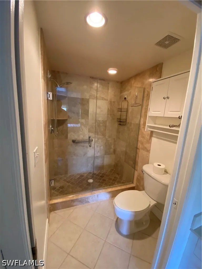 REGAL HURON CIRCLE #105 Naples, FL 34104
