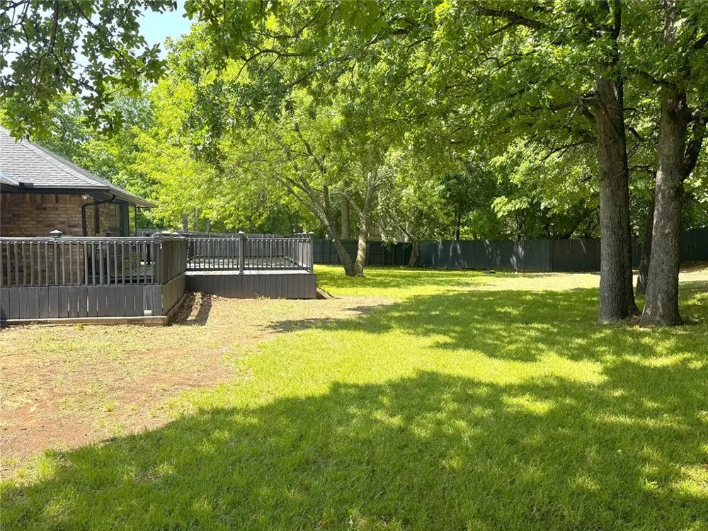 2449 Whispering Oak Drive Seminole, OK 74868