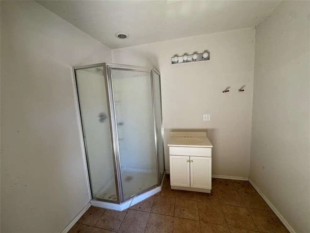 2449 Whispering Oak Drive Seminole, OK 74868
