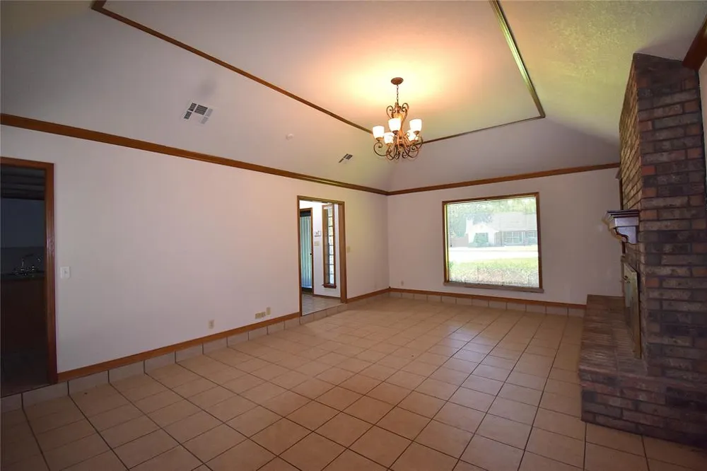 2449 Whispering Oak Drive Seminole, OK 74868