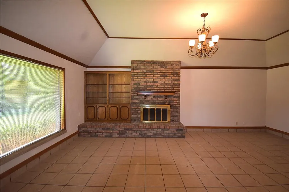 2449 Whispering Oak Drive Seminole, OK 74868