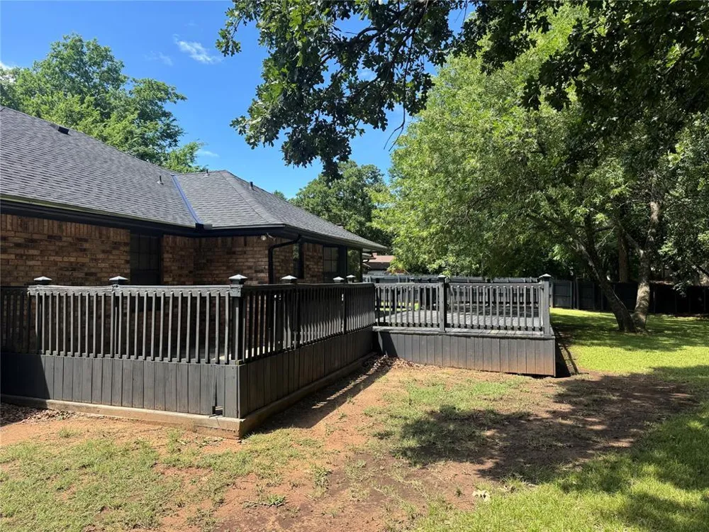 2449 Whispering Oak Drive Seminole, OK 74868