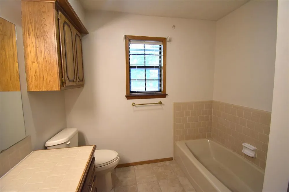 2449 Whispering Oak Drive Seminole, OK 74868