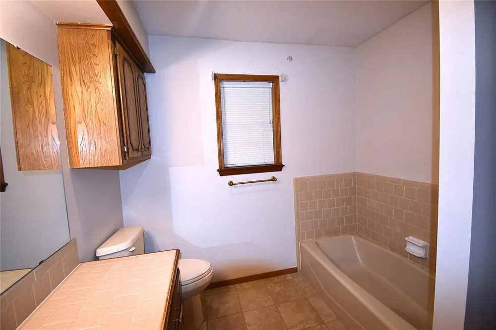 2449 Whispering Oak Drive Seminole, OK 74868