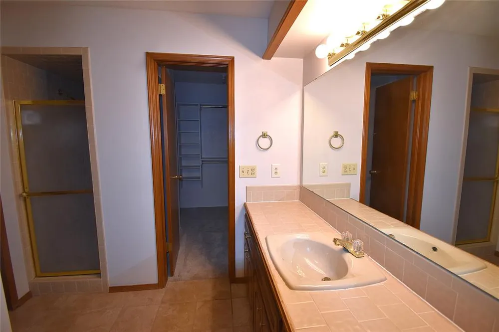 2449 Whispering Oak Drive Seminole, OK 74868