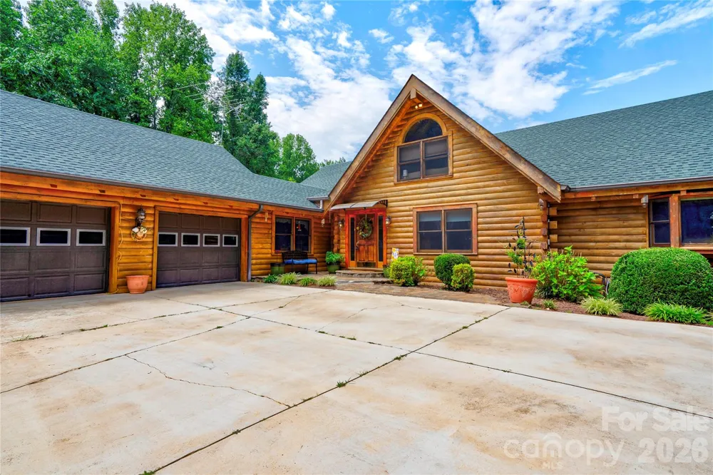 495 Shires Road Ellenboro, NC 28040